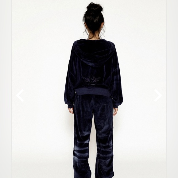 SOLD- 31- Boys Lie Velour Cropped Hoodie - Picture 2 of 3